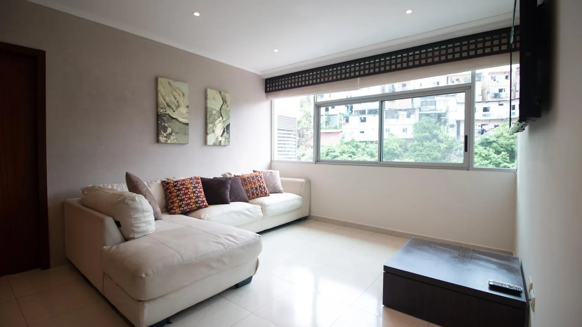 Lujoso Depa Con Piscina - Jacuzzi Y Vista Al Rio Desde La Habitacion Guayaquil Apartment