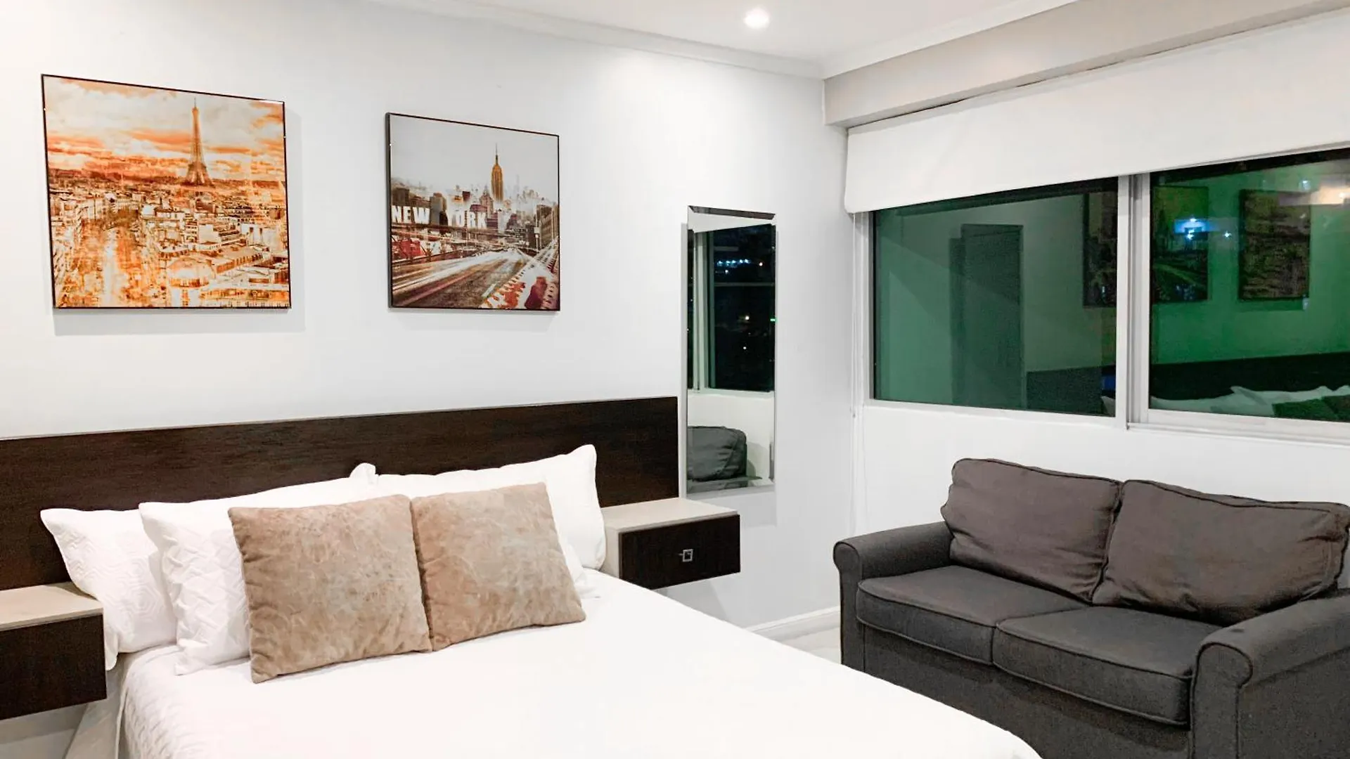 Lujoso Depa Con Piscina - Jacuzzi Y Vista Al Rio Desde La Habitacion Guayaquil