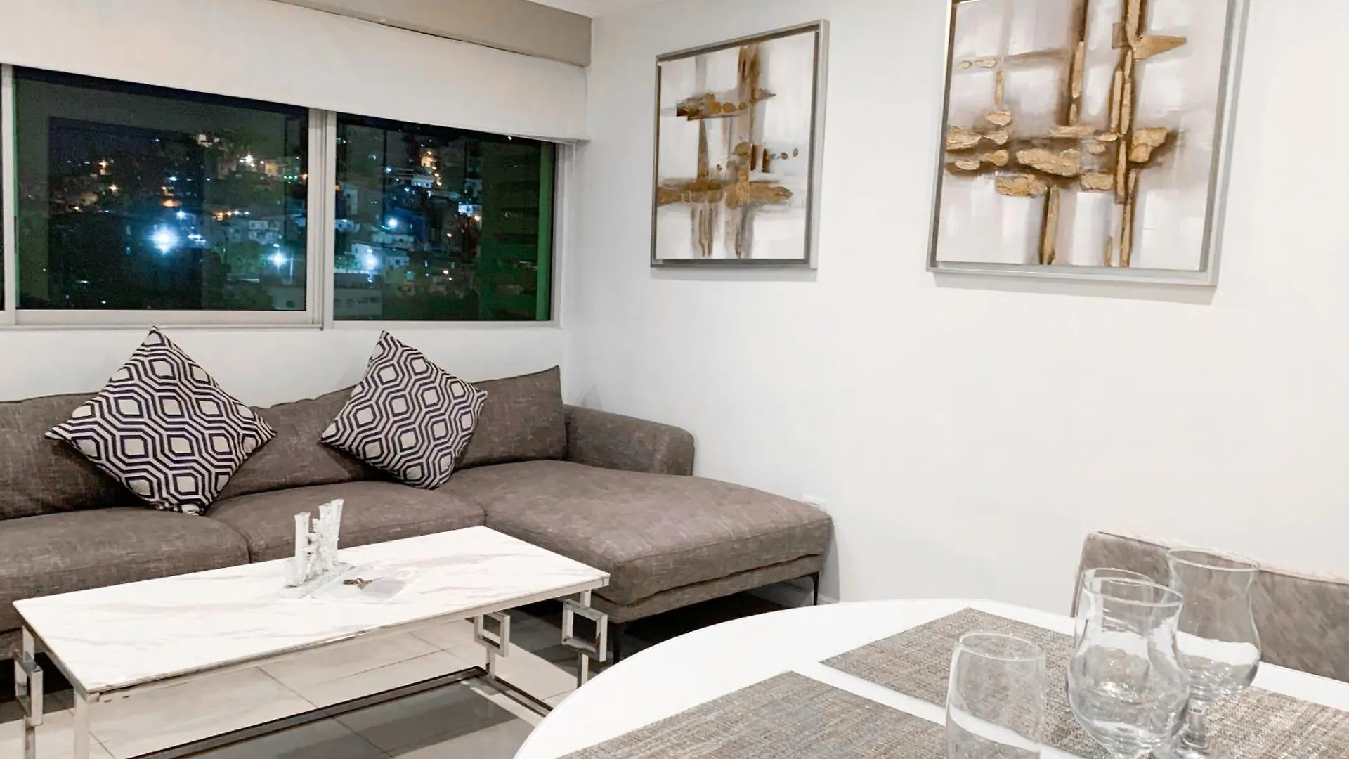 Apartment Lujoso Depa Con Piscina - Jacuzzi Y Vista Al Rio Desde La Habitacion Guayaquil